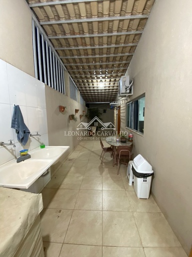 Sobrado de 4 quartos, no bairro itaguai 2, em Caldas Novas | Eu Corretor