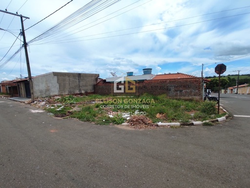 Lote/Terreno de 180m² no bairro Penha 2, em Passos | Eu Corretor