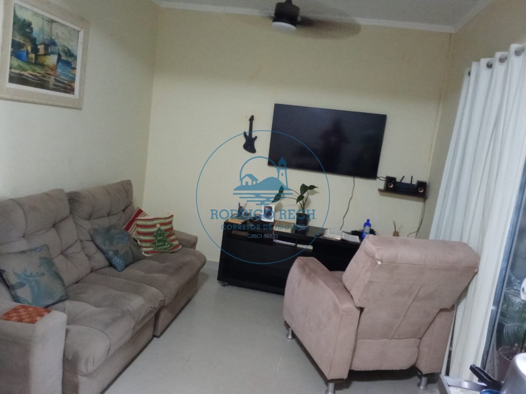 9d9affce-95cc-4b09-b738-069c2c9fdc6f.jpg