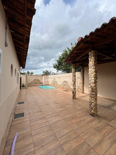 Casa de 5 quartos, no bairro Cinquentenário, em Pirapora | Eu Corretor