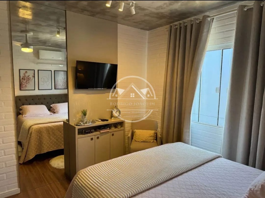 q.jpeg