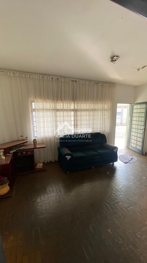 Casa de 3 quartos, no bairro Centro, em São José do Rio Pardo | Eu Corretor