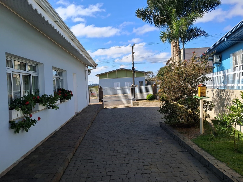 1000204347.jpg