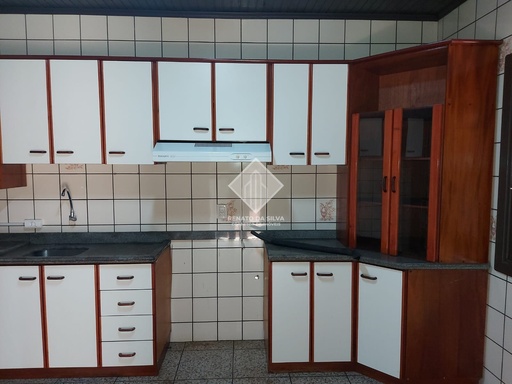 Casa de 3 quartos, no bairro centro, em Quilombo | Eu Corretor