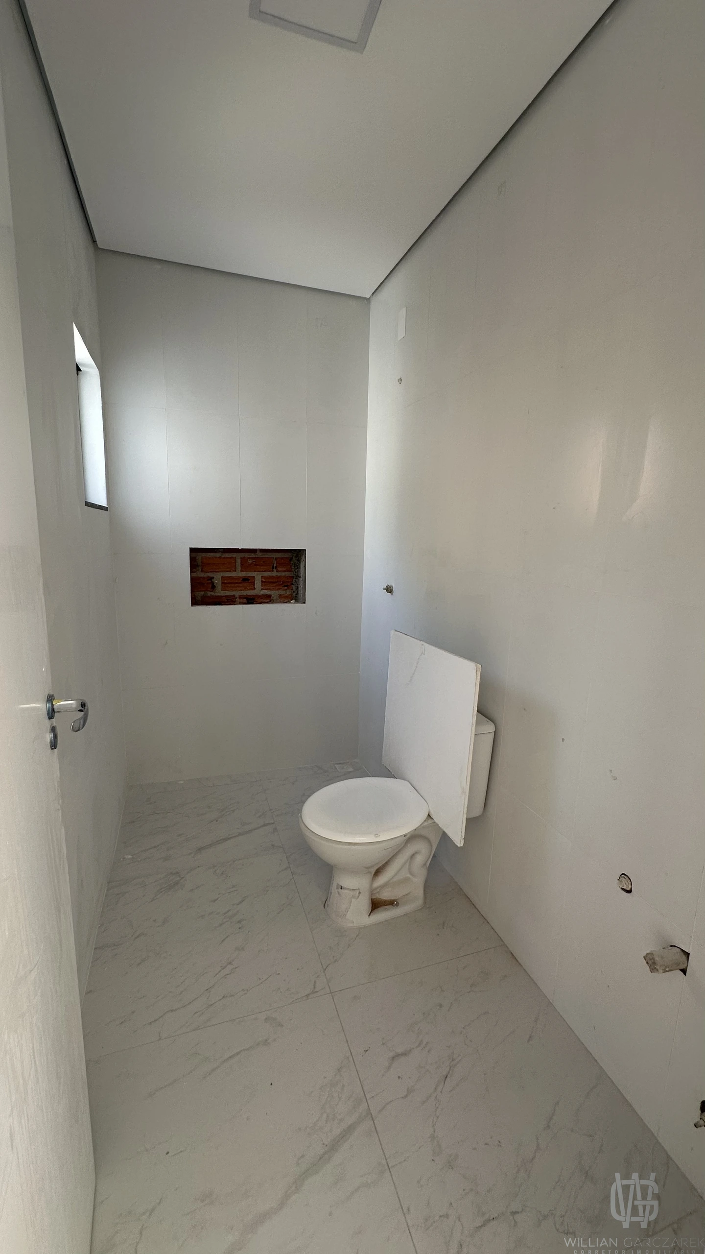 image_re_6231686.jpg