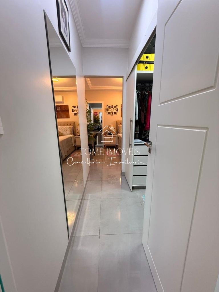 closet tibery.jfif