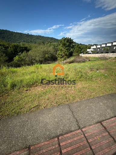 Lote/Terreno de no bairro Potecas, em São José | Eu Corretor