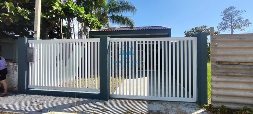 Casa de 2 quartos, no bairro JARDIM CANADA, em Pontal do Paraná | Eu Corretor