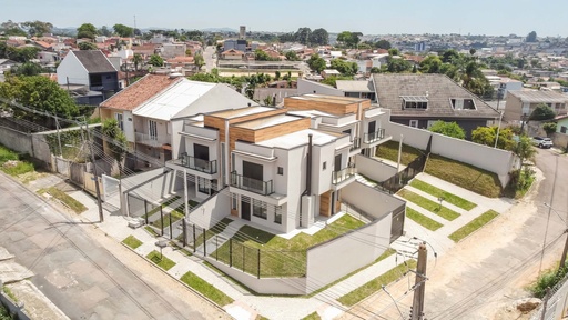 Sobrado no bairro Atuba, em Curitiba | Eu Corretor