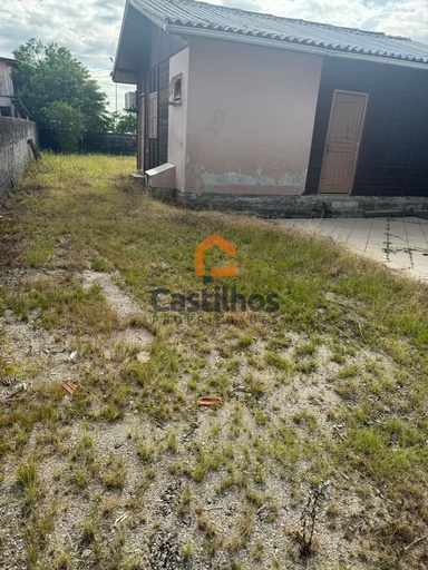 Casa de 2 quartos, no bairro Centro, em Biguaçu | Eu Corretor