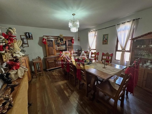 Casa de 5 quartos, 228m² no bairro Mangabeiras, em Araxá | Eu Corretor