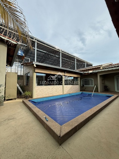 Casa de 3 quartos, no bairro turista 2, em Caldas Novas | Eu Corretor