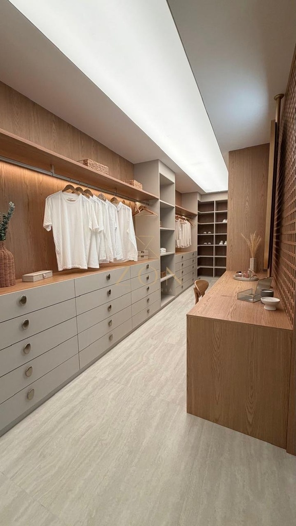 Engeco  Closet.jpg