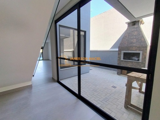Casa de 3 quartos, 220m² no bairro Itacorubi, em Florianópolis | Eu Corretor