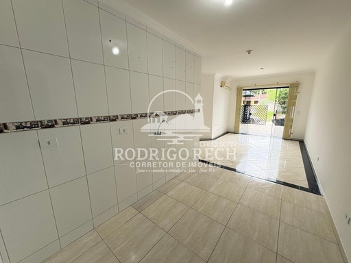 Casa de 2 quartos, no bairro Solymar, em Matinhos | Eu Corretor