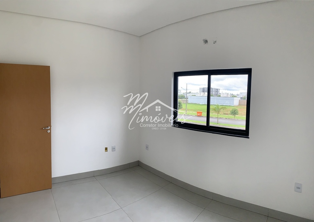 DORMITORIO FRENTE PARA AVENIDA.jpg