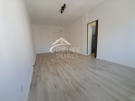 Sala Comercial de 2 quartos, 33m² no bairro Centro, em Curitiba | Eu Corretor
