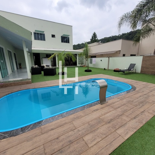 Casa de 4 quartos, 350m² no bairro Souza Cruz, em Brusque | Eu Corretor
