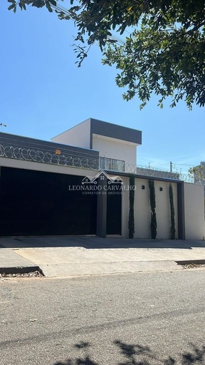 Casa de 3 quartos, no bairro turista 2, em Caldas Novas | Eu Corretor