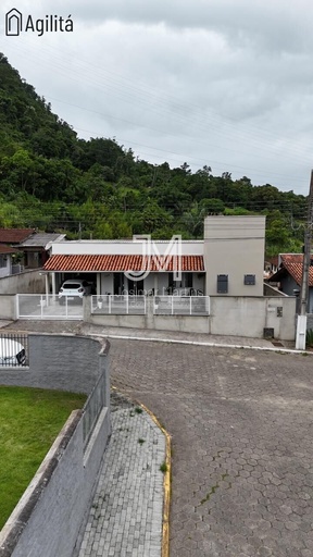 Casa de 3 quartos, 448m² no bairro Gloria, em Rodeio | Eu Corretor
