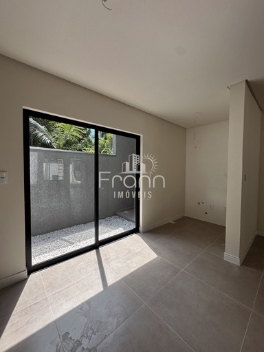 Sobrado de 2 quartos, 82m² no bairro Praia Grande, em Penha | Eu Corretor