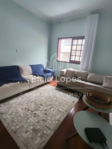 Casa de 3 quartos, 300m² no bairro Santo Antônio, em Conselheiro Lafaiete | Eu Corretor