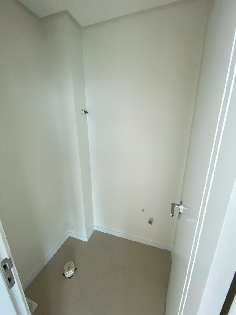 image_re_6412665.jpg
