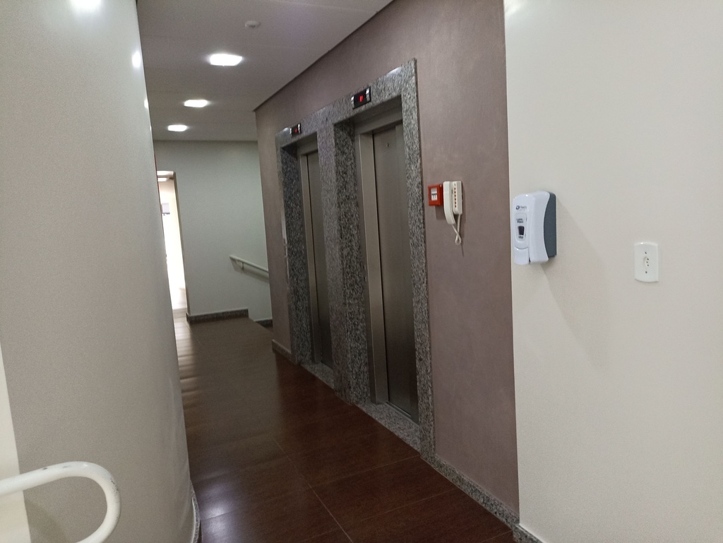 image_re_6415621.jpg