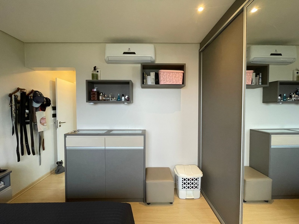 image_re_6417104.jpg