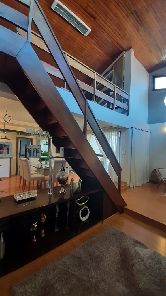 image_re_6417851.jpg