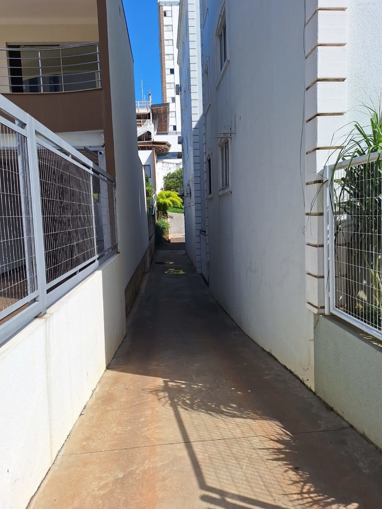 image_re_6418853.jpg