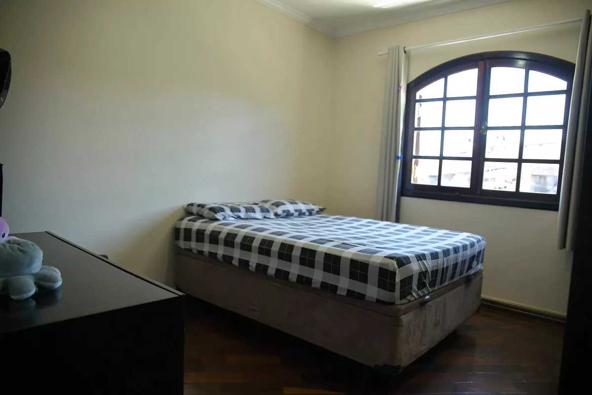 Casa de 4 quartos, 241m² no bairro Dos Casa, em São Bernardo do Campo | Eu Corretor