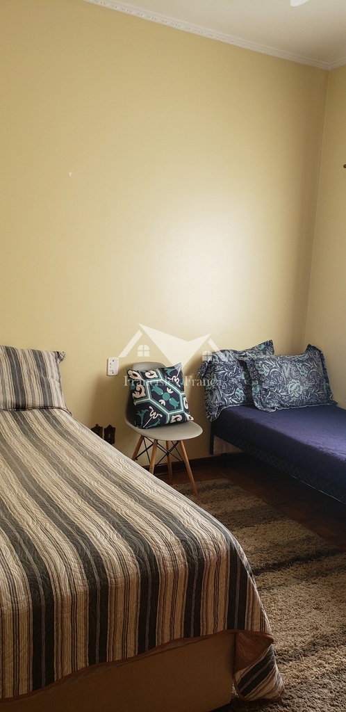 QUARTO 3 C.jpg