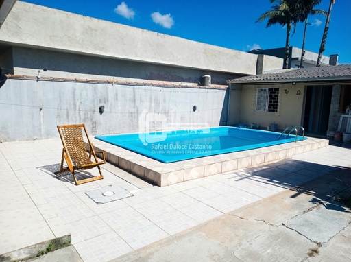 Casa de 3 quartos, 550m² no bairro Piçarras, em Guaratuba | Eu Corretor