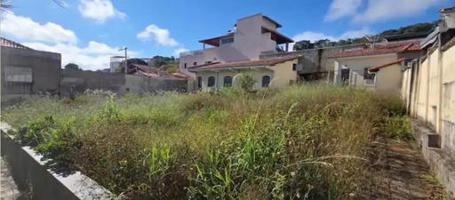 Casa de 5 quartos, no bairro Centro, em Lambari | Eu Corretor
