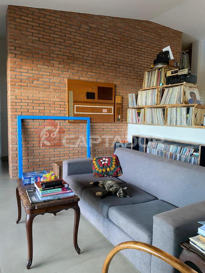 image_re_6456365.jpg
