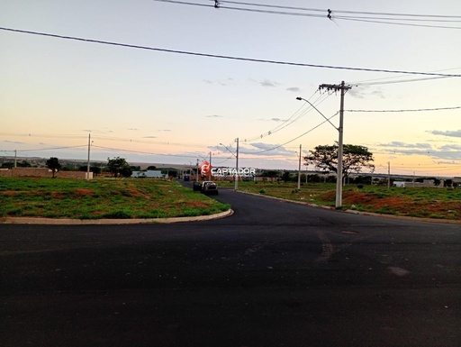 Lote/Terreno de 1 quarto, 255m² no bairro Laranjeiras, em Uberlândia | Eu Corretor