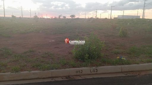 Lote/Terreno de 1 quarto, 255m² no bairro Laranjeiras, em Uberlândia | Eu Corretor
