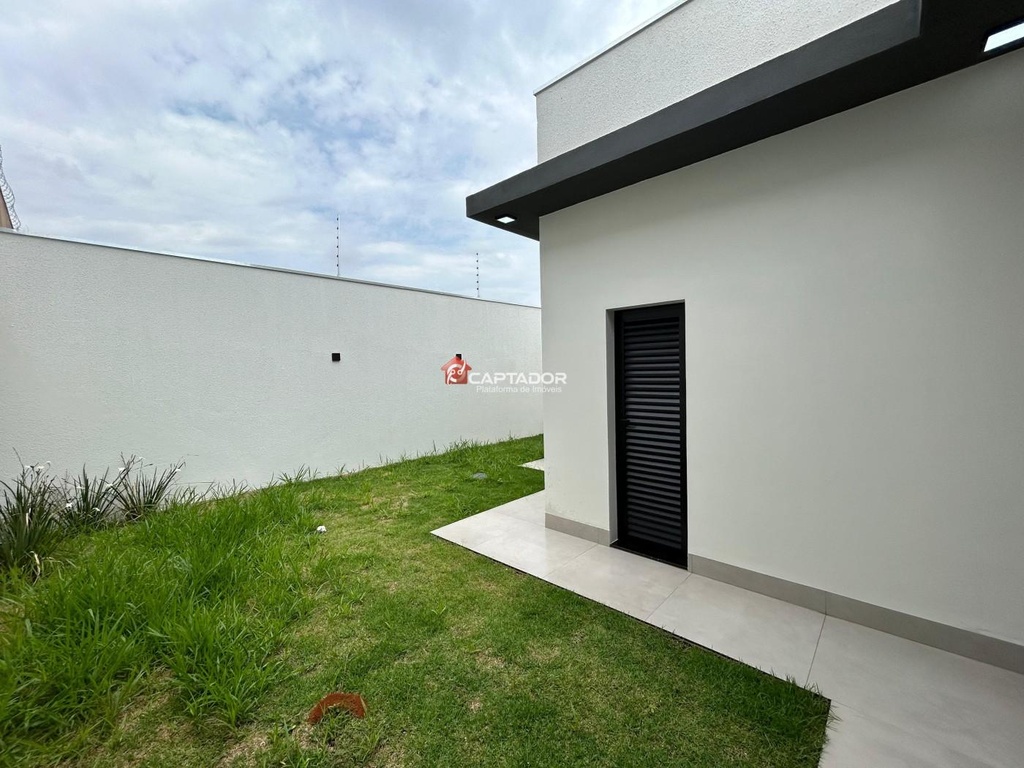 image_re_6456916.jpg