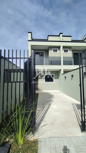 Sobrado de 3 quartos, no bairro Sítio Cercado, em Curitiba | Eu Corretor