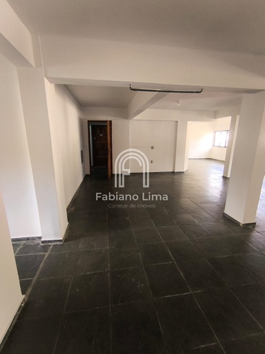 Sala Comercial de 140m² no bairro Olaria, em Nova Friburgo | Eu Corretor
