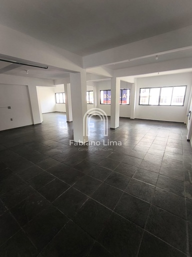 Sala Comercial de 140m² no bairro Olaria, em Nova Friburgo | Eu Corretor