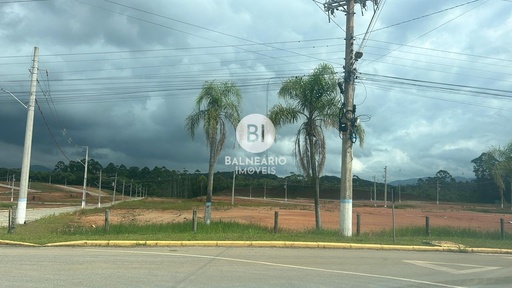 Lote/Terreno de 360m² no bairro Centro, em Canelinha | Eu Corretor