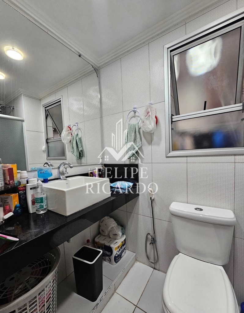 368d687f-51bb-4f04-9420-6bad8fe567e8.jpg