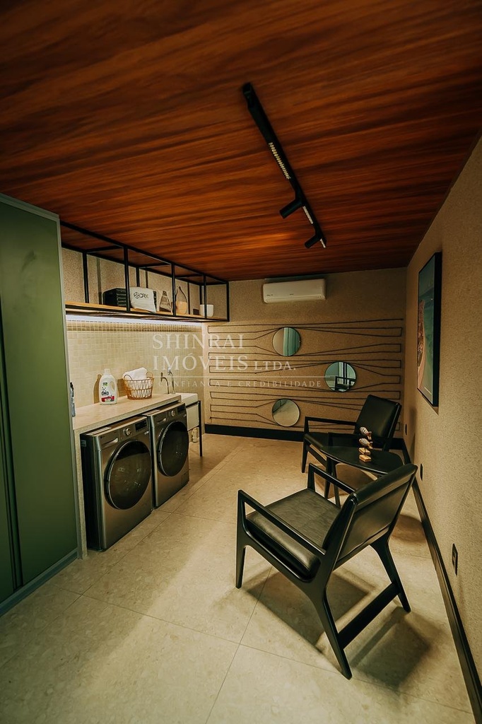 ad236811-0ef7-4375-aa6d-f9d376d78de3.jpeg