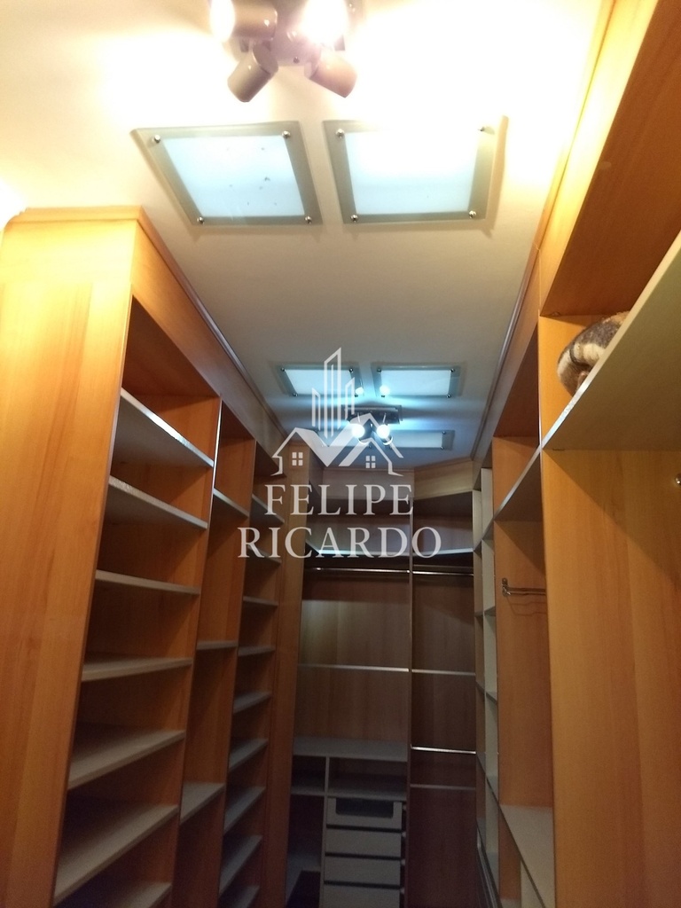 closed suite master 2.jpg