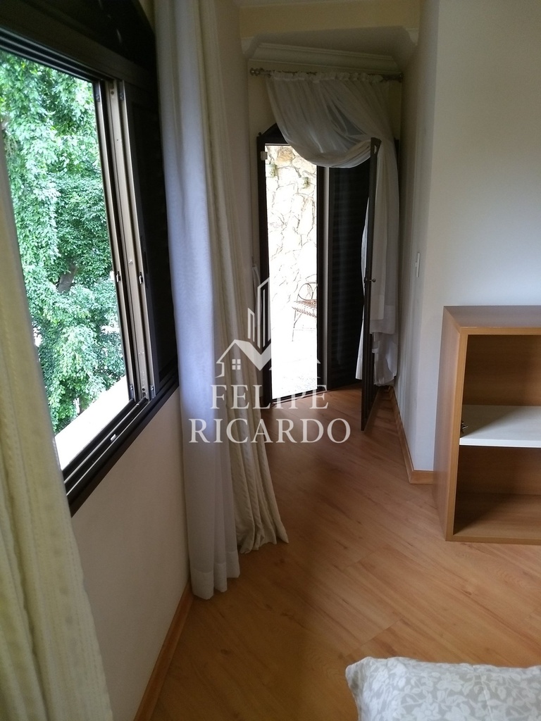 quarto suite master com vista saida para sacada 3.jpg