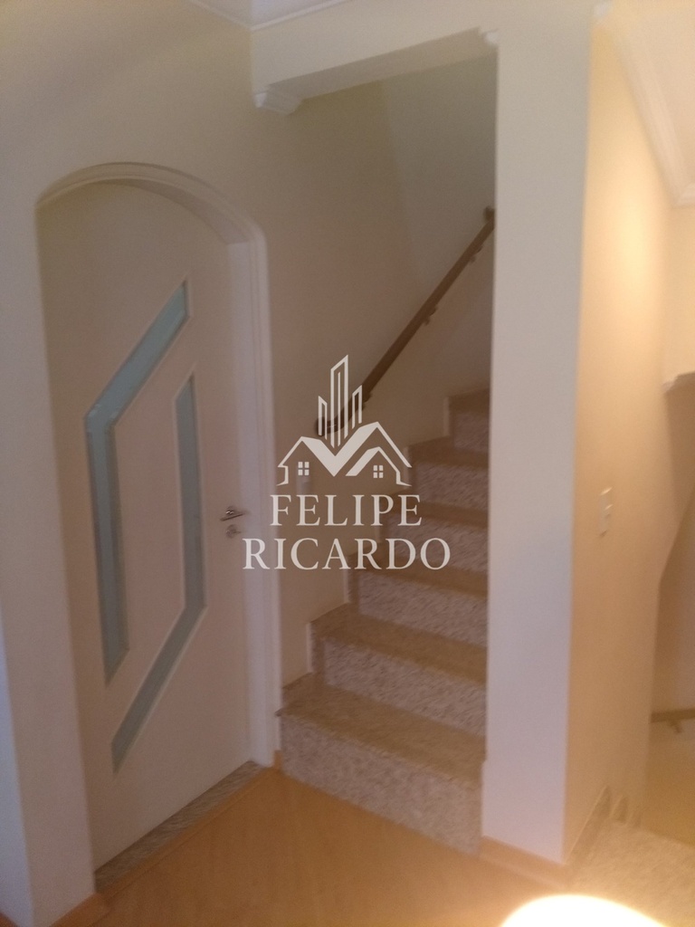 sala estar porta para e cozinha.jpg