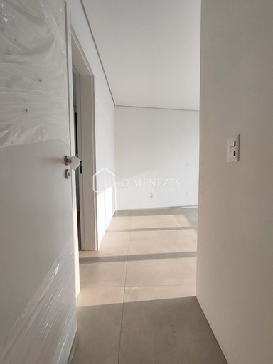 Apartamento de 2 quartos, no bairro Centro, em Torres | Eu Corretor