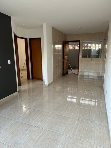 Casa de 2 quartos, no bairro Uvaranas, em Ponta Grossa | Eu Corretor